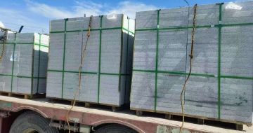 上饶 芝麻白花岗岩地铺石装车日常