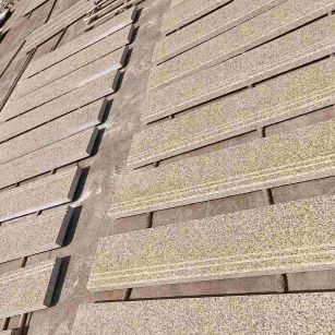 上饶 黄金麻花岗岩光面楼梯踏步