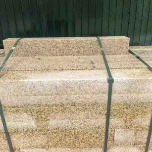 上饶 黄金麻花岗岩石材机切面栏杆料半成品