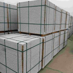 上饶 白麻花岗岩石材荔枝面地铺石（300*600*50）