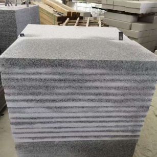 上饶 芝麻白5公分火烧地铺成品，900*400，规格可定制