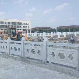 上饶 白麻花岗岩荔枝面河道栏杆