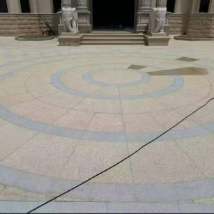 上饶 黄金麻芝麻灰花岗岩石材地铺拼接效果