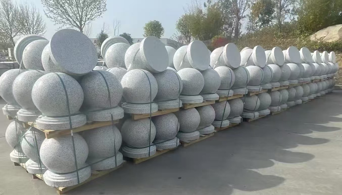上饶 白麻花岗岩石材圆球，石球，挡车球，隔离球，景观石球，风水球等