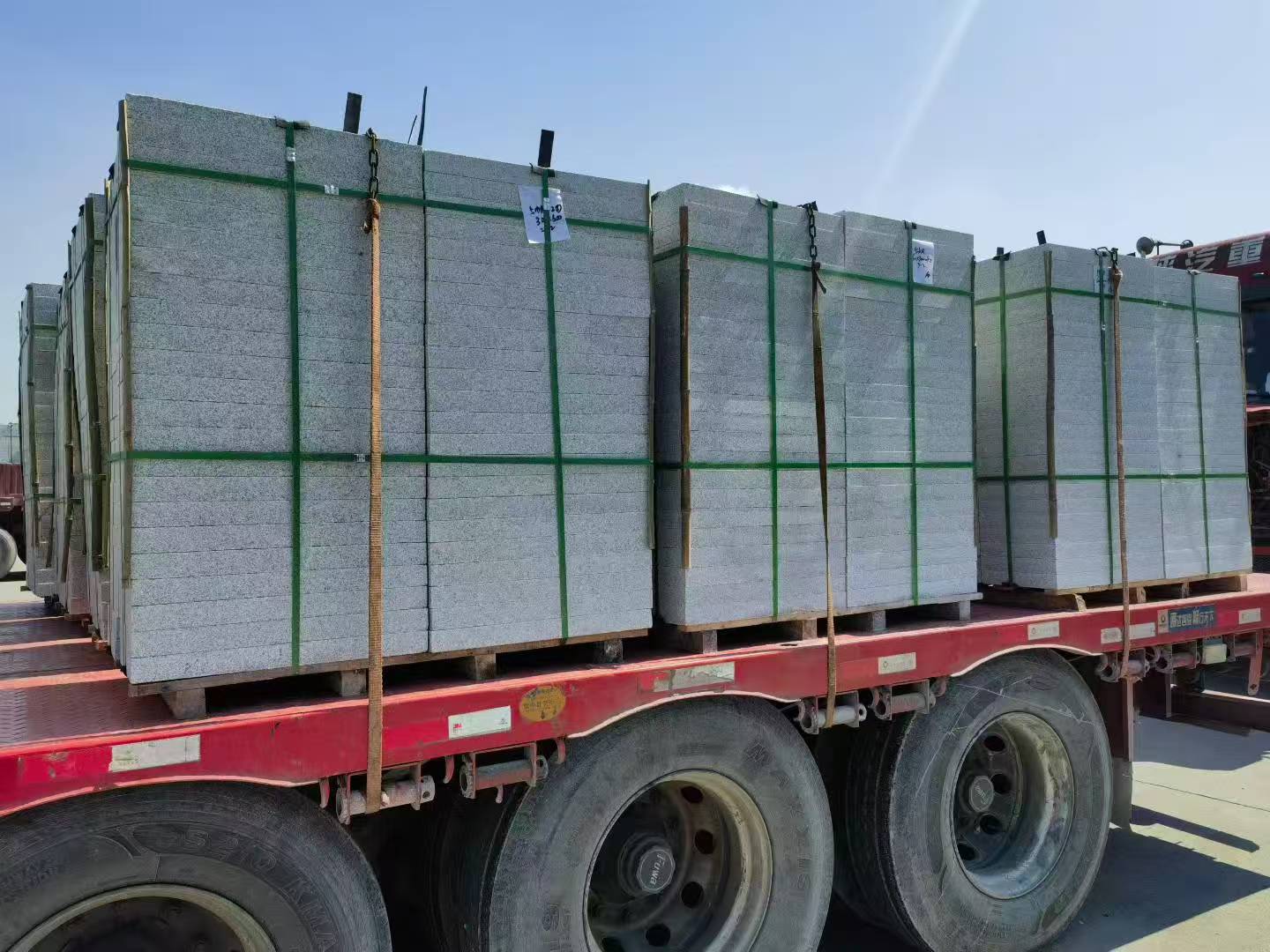 上饶芝麻白花岗岩出货日常地铺石