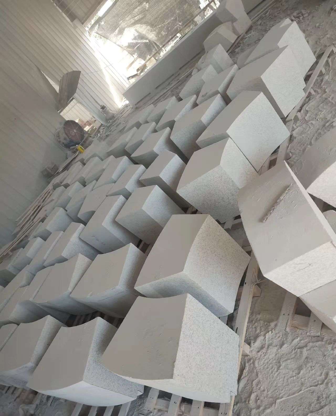 上饶 白麻花岗岩异形坐凳