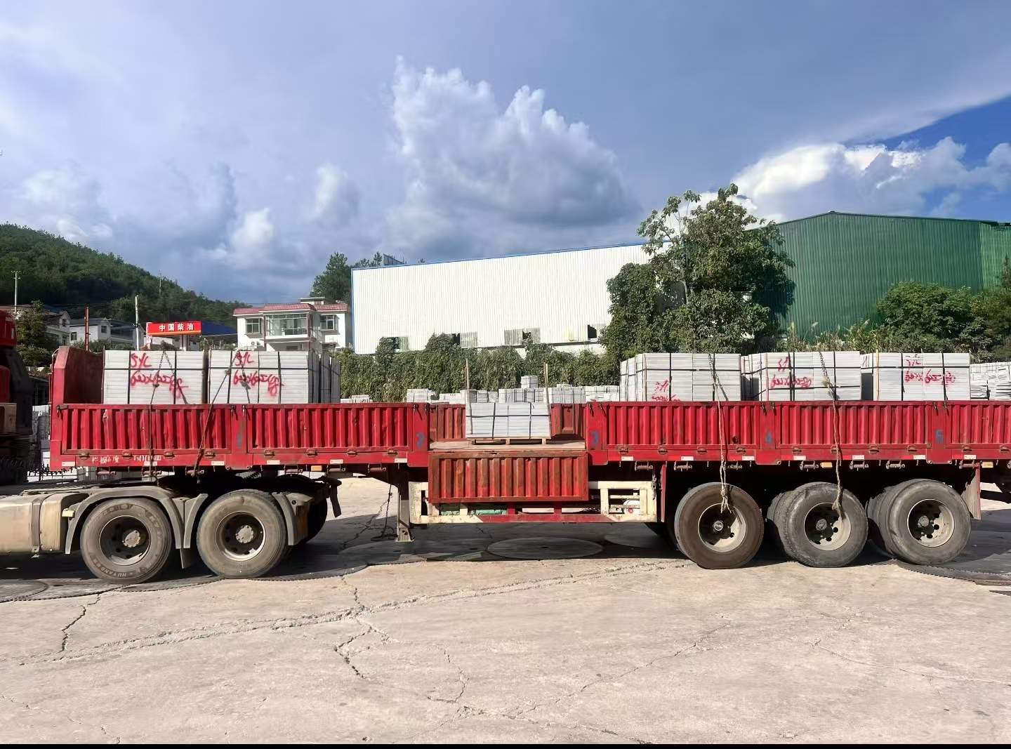 上饶 芝麻灰花岗岩地铺石出货日常