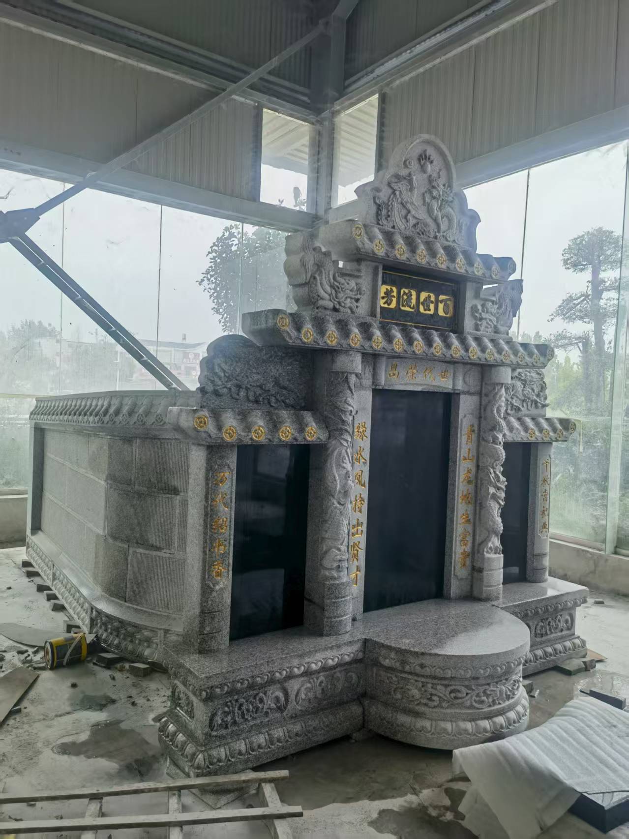 上饶 芝麻白墓碑效果展示图