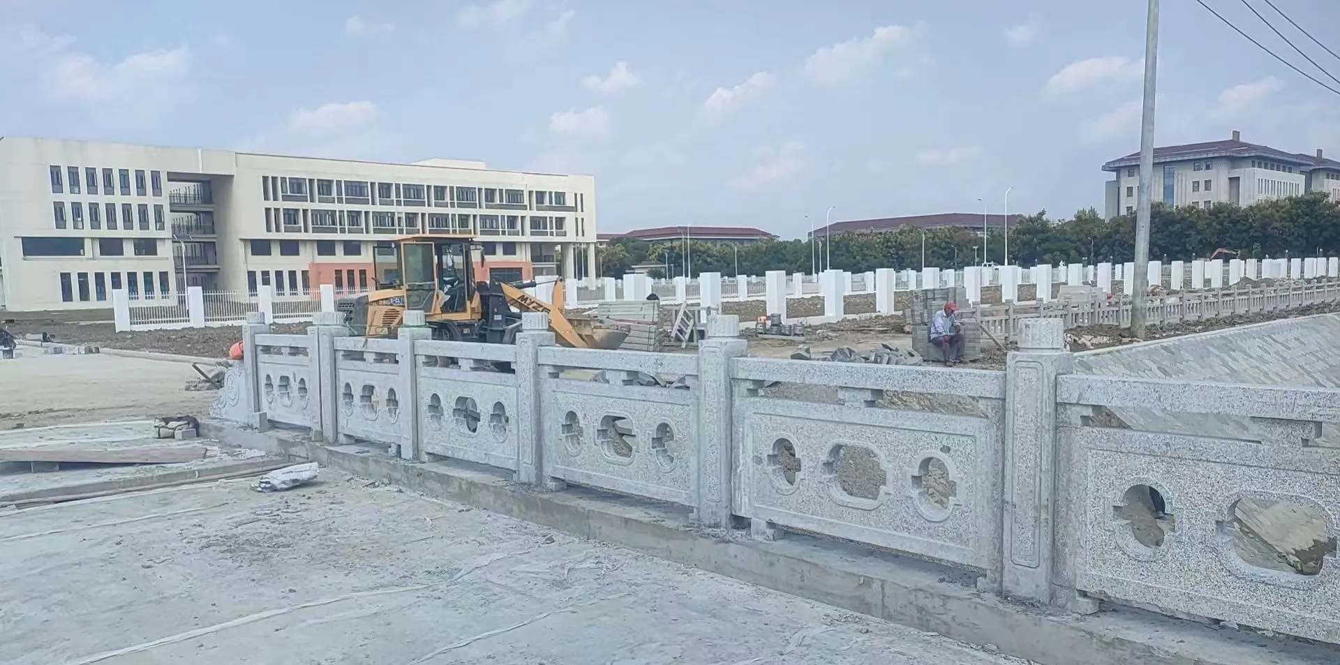 上饶 白麻花岗岩荔枝面河道栏杆