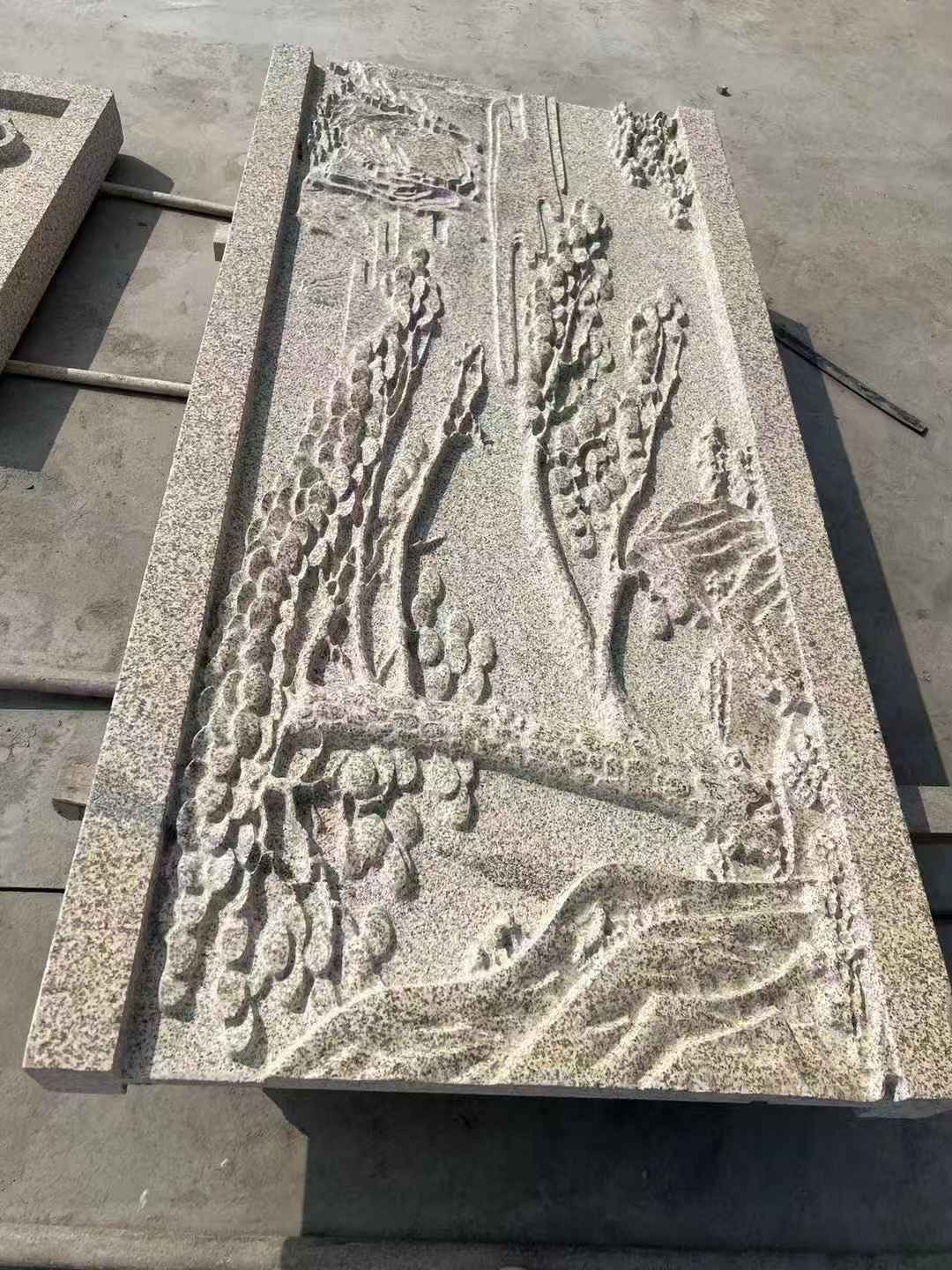 上饶 黄金麻雕刻板浮雕迎客松