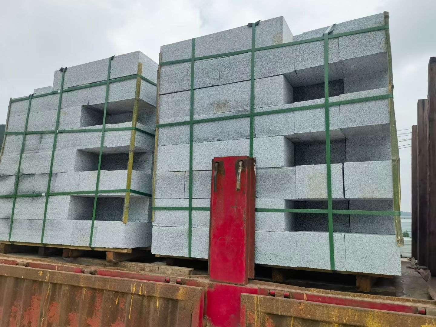 上饶 芝麻白花岗岩路沿石，平石，路侧石，马路牙子，路缘石，立缘石，平缘石等