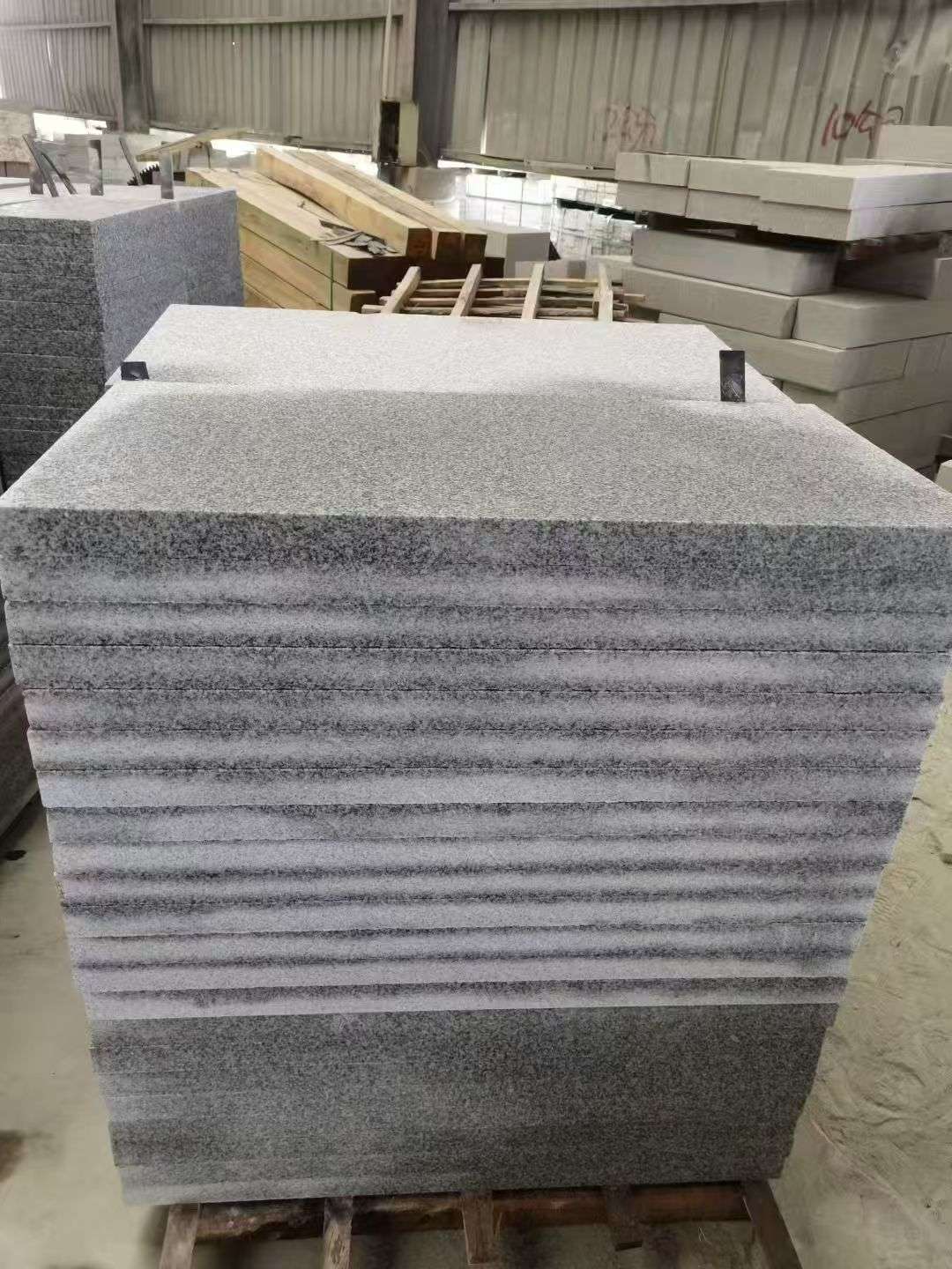 上饶 芝麻白5公分火烧地铺成品，900*400，规格可定制