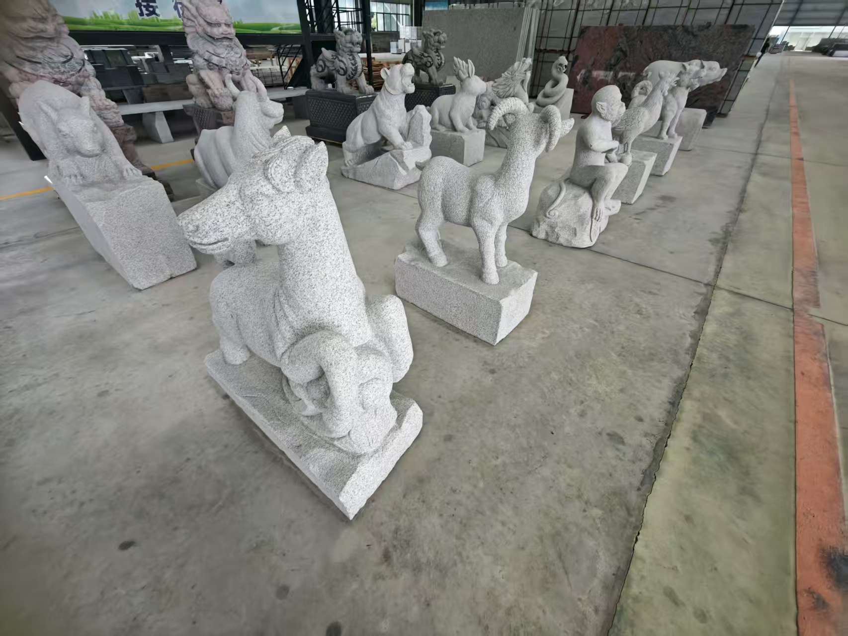 上饶 芝麻白花岗岩造型立体雕刻——十二生肖