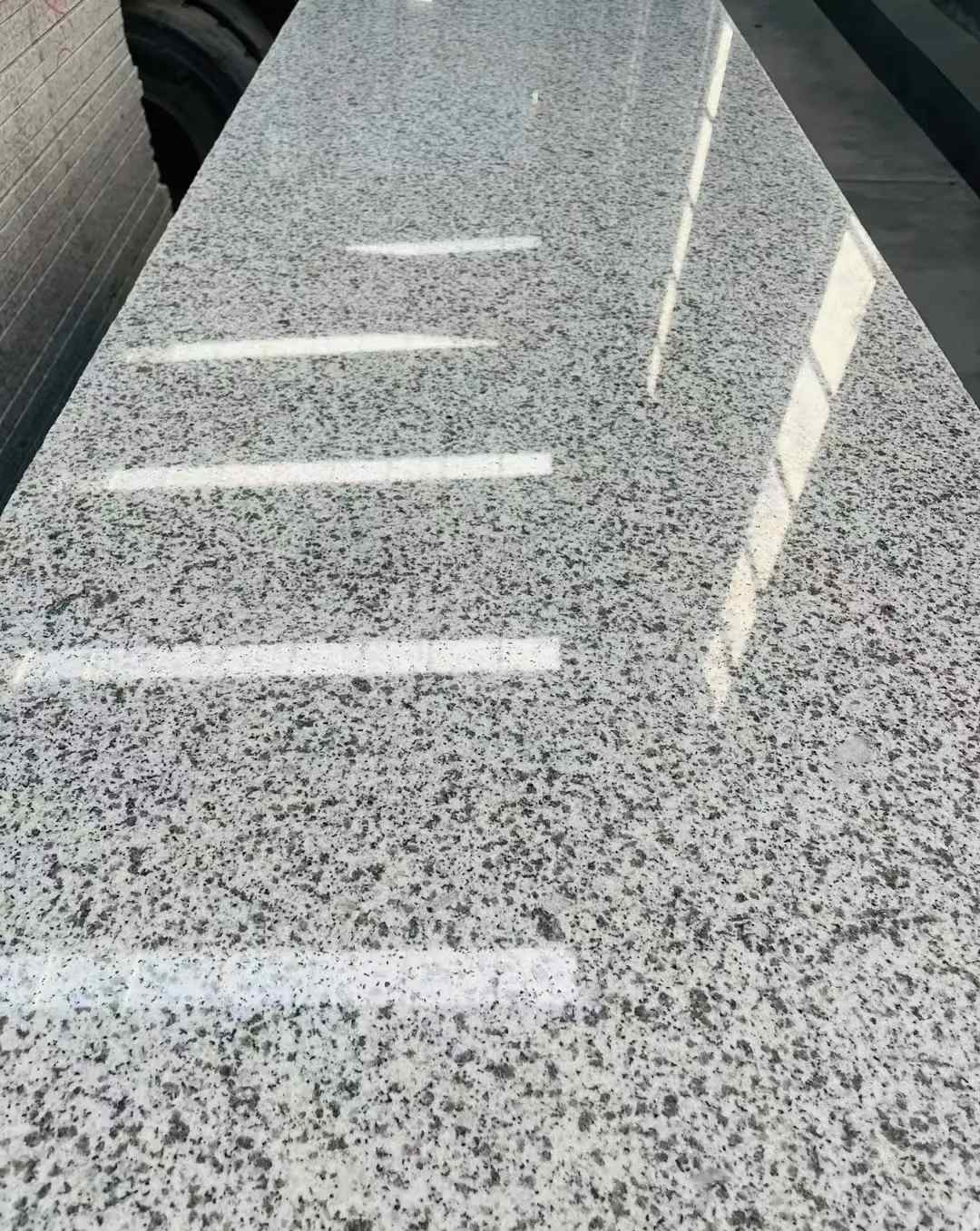 上饶 白麻花岗岩光面毛板