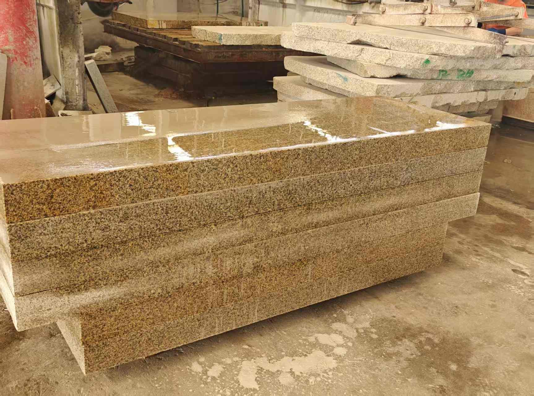 上饶 黄金麻栏杆料半成品加工中